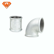 G.I fittings pipe socket in china